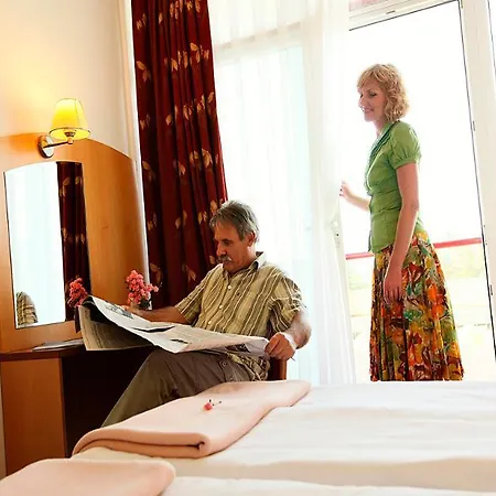 Hotel Lipa 3*