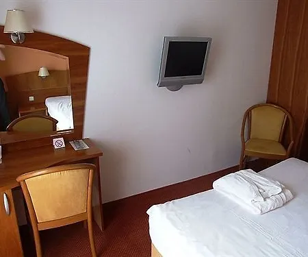 Lipa Hotel